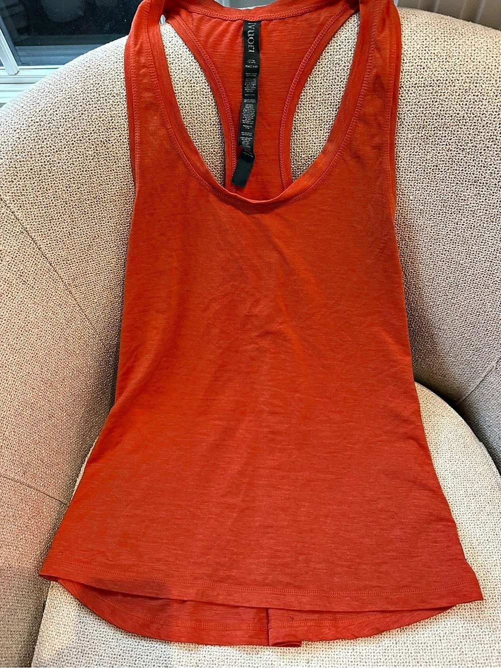 Vuori Cool Racerback Tank in Orange Size Medium Like New